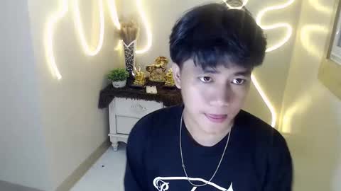 joshua_adrian online show from January 17, 2:25 am