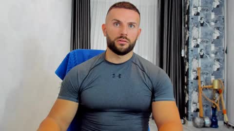 joshuamuscle69 online show from December 3, 6:06 pm