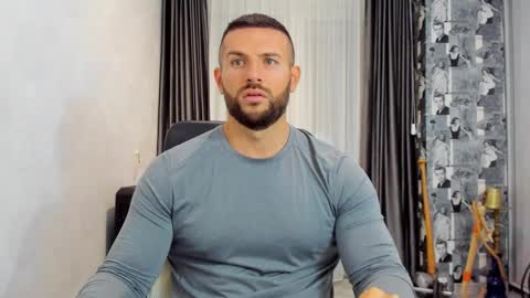 joshuamuscle69 online show from December 21, 5:25 am