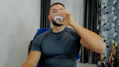 joshuamuscle69 online show from January 30, 5:41 am