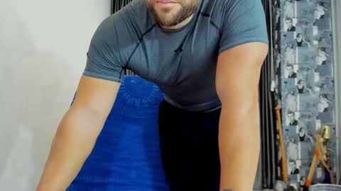 joshuamuscle69 online show from January 29, 5:09 am