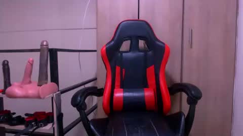 josue_linares online show from March 20, 6:17 am