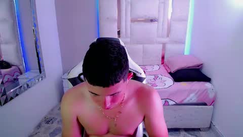 N I N O online show from March 10, 12:49 pm