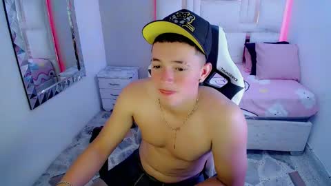 N I N O online show from March 5, 1:06 pm