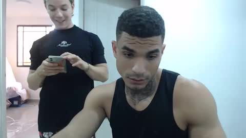 Snapshot of juan_gomez_1 chatting on January 5, 9:14 pm juan_gomez_1 online show from January 5, 9:14 pm