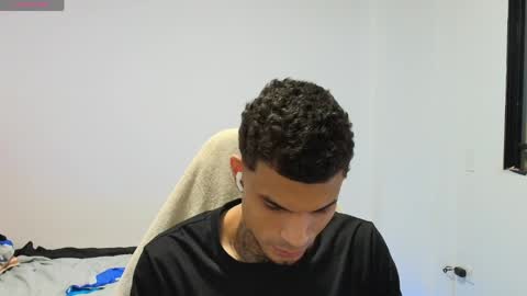 juan_gomez_1 online show from May 31, 12:55 am