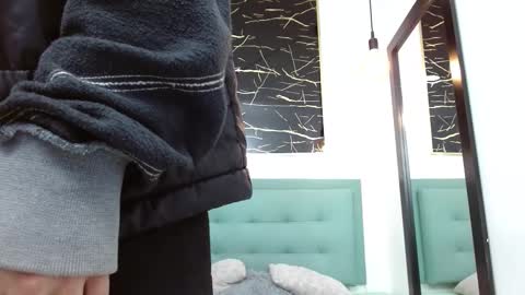 JUAN JOSE online show from January 13, 3:33 am