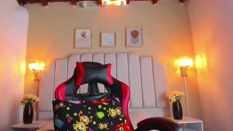 JUAN online show from February 14, 1:17 pm