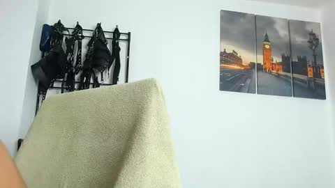 Juan Esteban online show from November 11, 4:01 pm