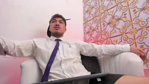 JUAN  online show from March 3, 5:04 am