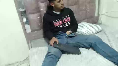 juanperez1999777 online show from September 26, 11:24 pm