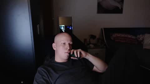 Juhanor online show from January 1, 10:35 pm