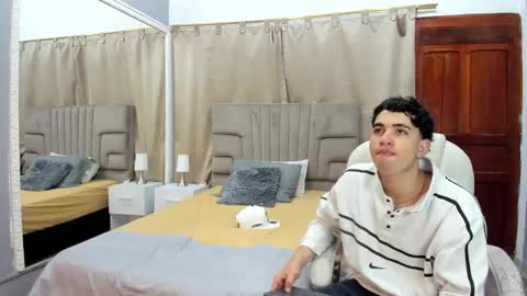 julian billy online show from January 11, 11:34 am