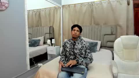 julian billy online show from January 21, 11:51 am