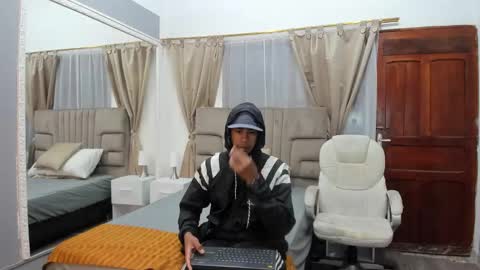 julian billy online show from December 13, 11:13 am