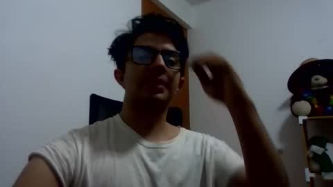 Julian Mora online show from November 5, 10:50 am