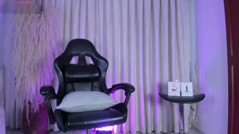 Julien online show from March 28, 11:54 am