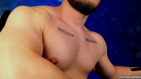 JULiUS   online show from April 14, 8:41 pm