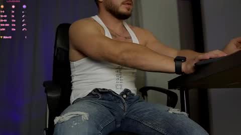 JULiUS   online show from October 15, 11:01 pm