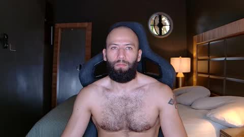 Justin online show from November 3, 2:30 pm