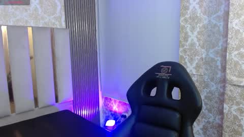  justin  online show from March 17, 11:35 am