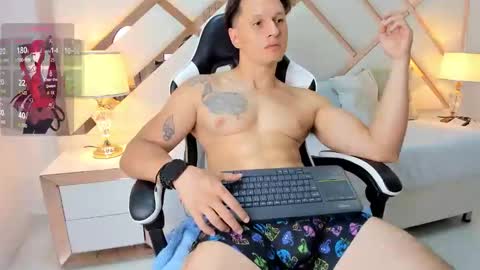Justin  online show from June 10, 8:20 pm