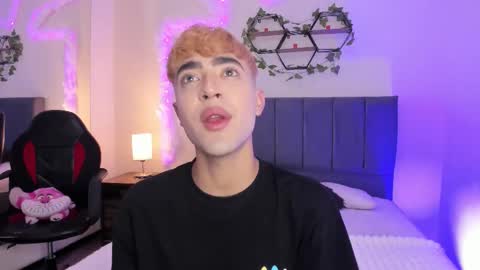 Justin online show from October 28, 11:34 am