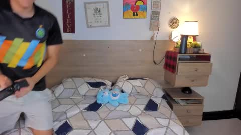 Justin online show from January 9, 2:44 pm