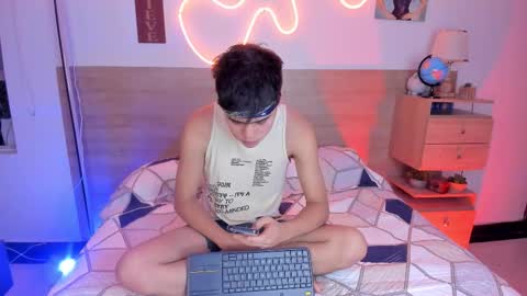 Justin online show from October 19, 1:36 pm