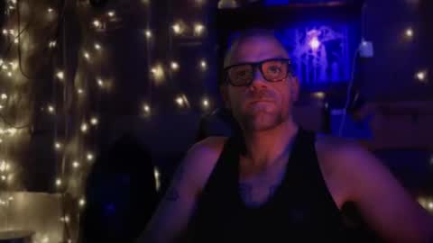 justinmoore1987 online show from February 24, 8:38 am