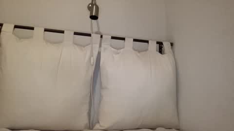 justmeandyou00 online show from November 26, 6:44 pm