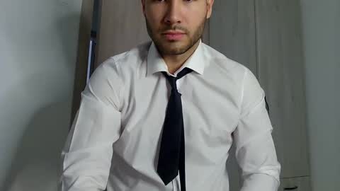 Justin online show from December 31, 7:31 am