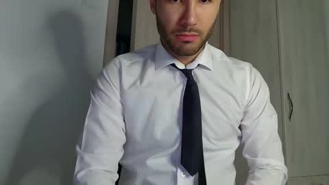 Justin online show from March 2, 5:33 am