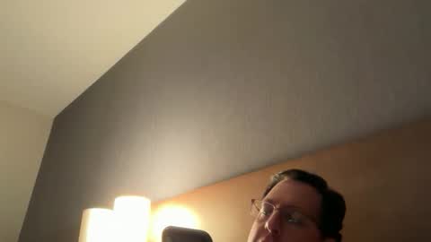 Ilovetoeatcum online show from April 3, 4:31 am