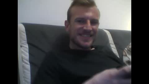 kaaszmaar online show from January 9, 9:42 pm