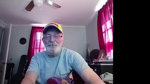 kabriggs136 online show from February 9, 7:51 pm