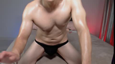 Kai Chicken online show from October 25, 7:59 pm