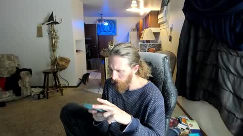 Kaiku77 online show from October 26, 5:20 am