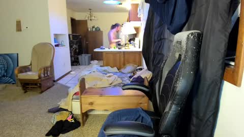 Kaiku77 online show from October 6, 7:02 am