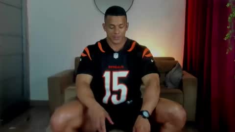 kale thomson online show from December 16, 1:34 am