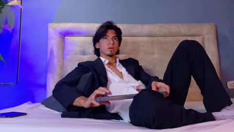 kane_del_toro online show from December 2, 2:14 am