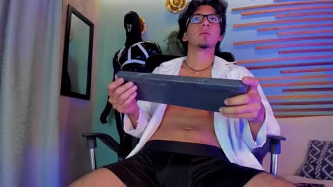 kane_del_toro online show from November 27, 8:07 am