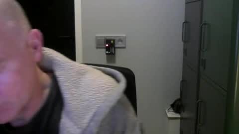 Robbie online show from January 4, 6:41 am