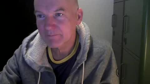 Robbie online show from February 6, 5:46 am