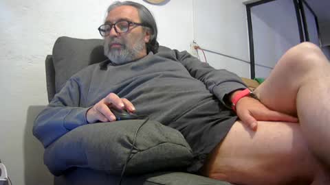 Snapshot of kausername chatting on December 16, 5:33 pm Marko online show from December 16, 5:33 pm