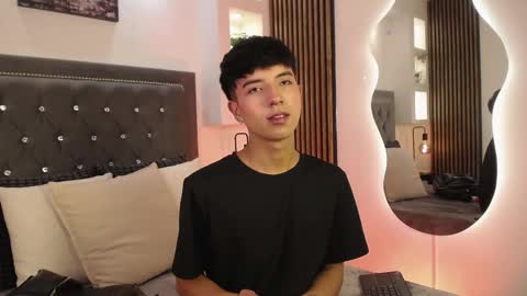 nico online show from April 7, 1:00 pm