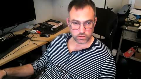 Snapshot of kelvin06133 chatting on January 26, 8:13 pm kelvin06133 online show from January 26, 8:13 pm