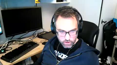 Snapshot of kelvin06133 chatting on January 6, 9:54 pm kelvin06133 online show from January 6, 9:54 pm