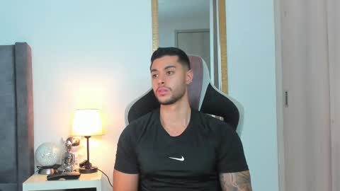 ken_mailik online show from November 4, 11:17 pm