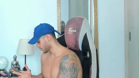 ken_mailik online show from June 3, 12:56 am